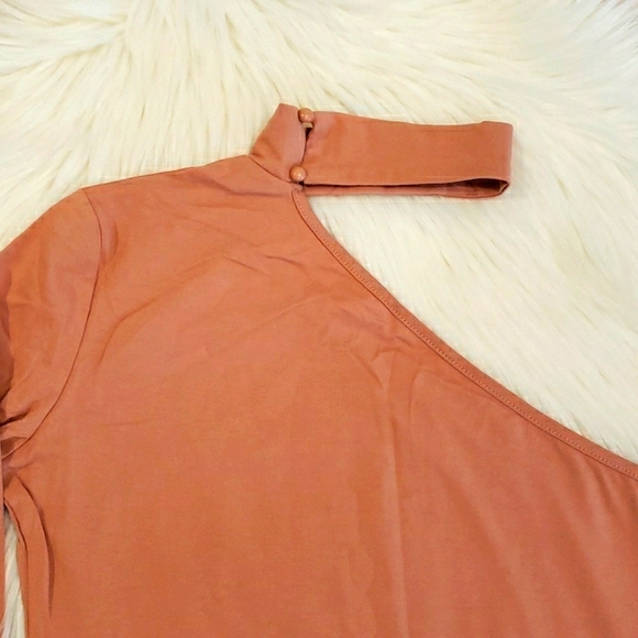 New Choker and Cold Shoulder Assymetric Bodysuit - Picture 7 of 8